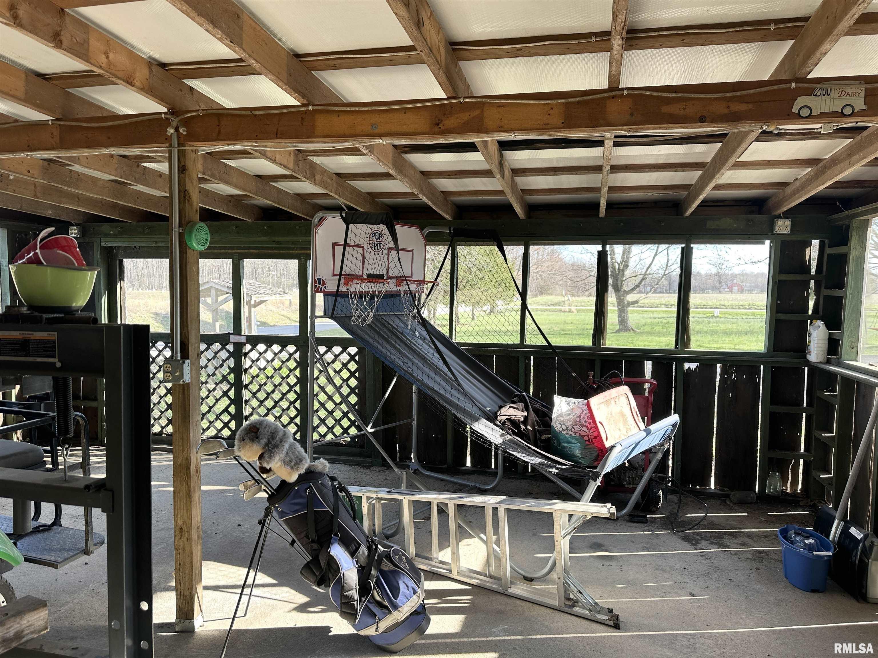 1219 Buchanan Road Iuka, IL 62849 - Photo 57 of 74