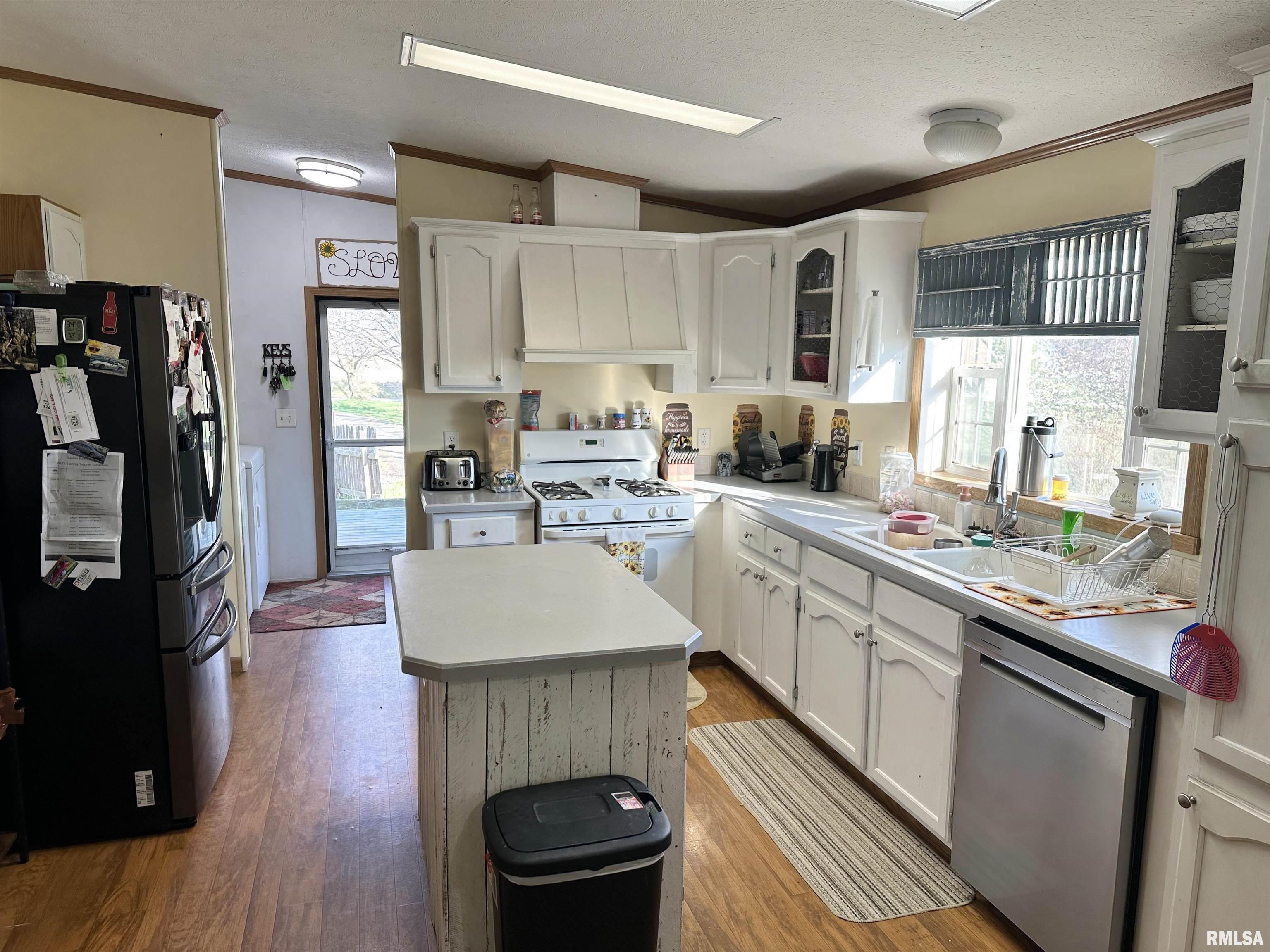 1219 Buchanan Road Iuka, IL 62849 - Photo 9 of 74