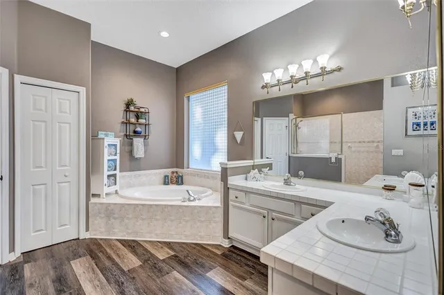 $925,000 | 6022 Hammock Hill Avenue, Lithia, FL 33547