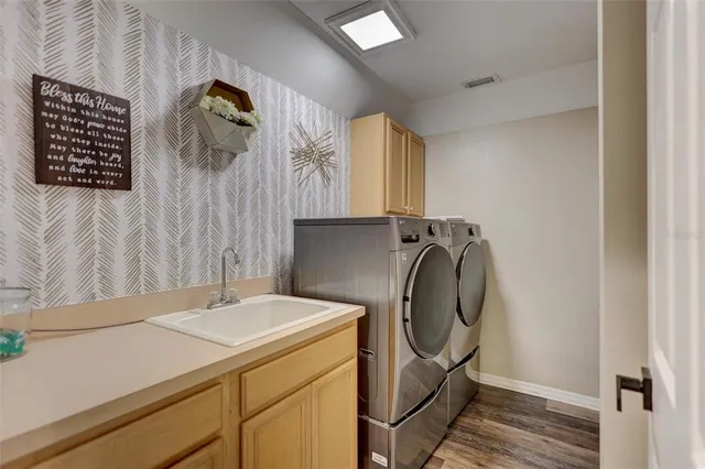 $925,000 | 6022 Hammock Hill Avenue, Lithia, FL 33547