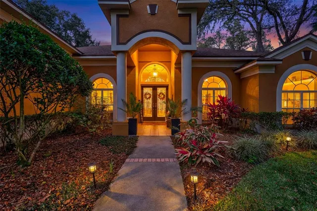 $925,000 | 6022 Hammock Hill Avenue, Lithia, FL 33547