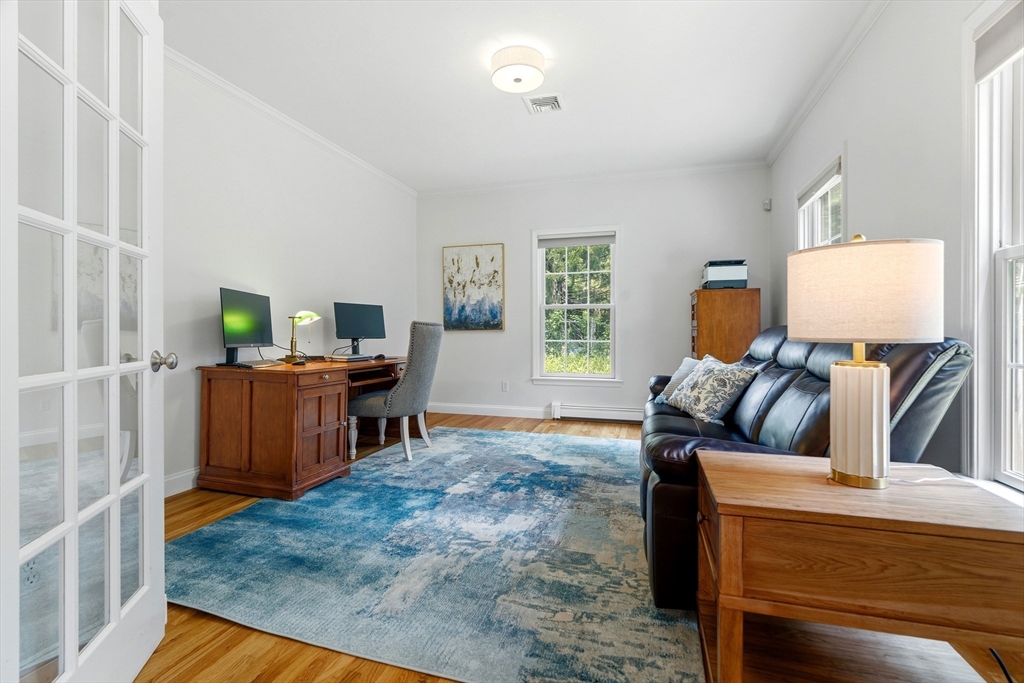 876 Central Avenue Needham, MA 02492 - Photo 10 of 40