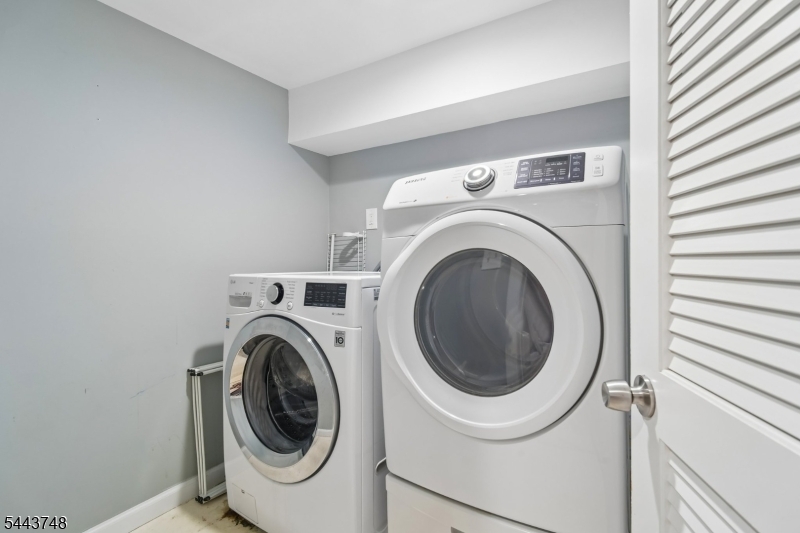 74 Meisel Avenue Springfield, NJ 07081 - Photo 25 of 35