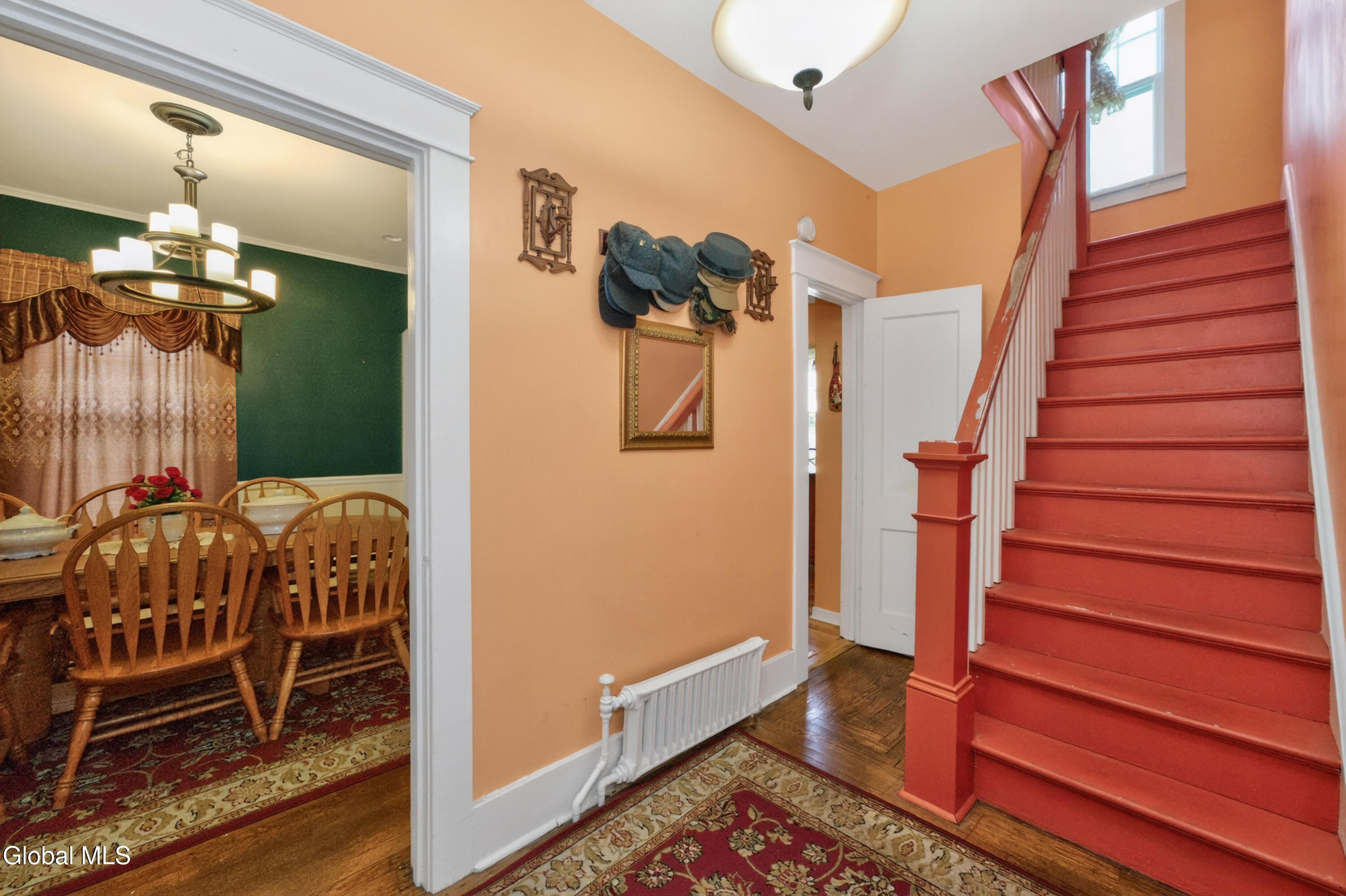 1648 Randolph Road Schenectady, NY 12308 - Photo 6 of 34 1 Entryway 2