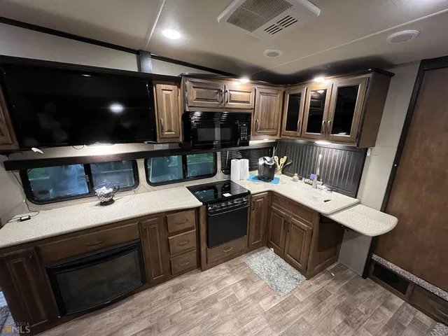 $1,550 | 321 25th Street, Ellijay, GA 30540