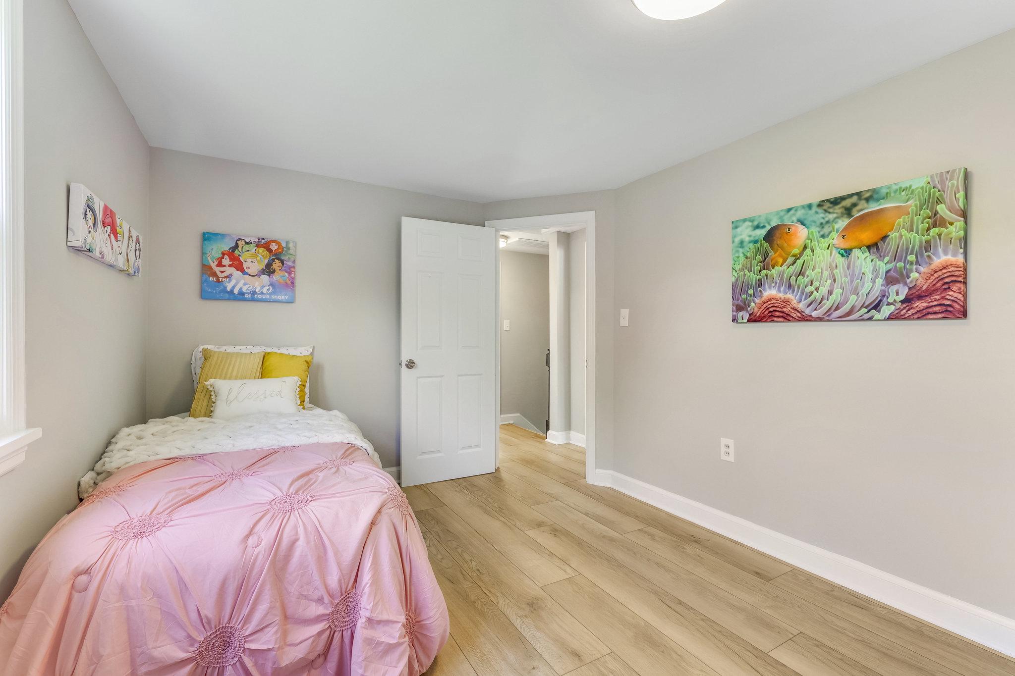 11410 Waples Mill Road Oakton, VA 22124 - Photo 40 of 62 Bedroom #4 -Bright and inviting bedroom retreat.