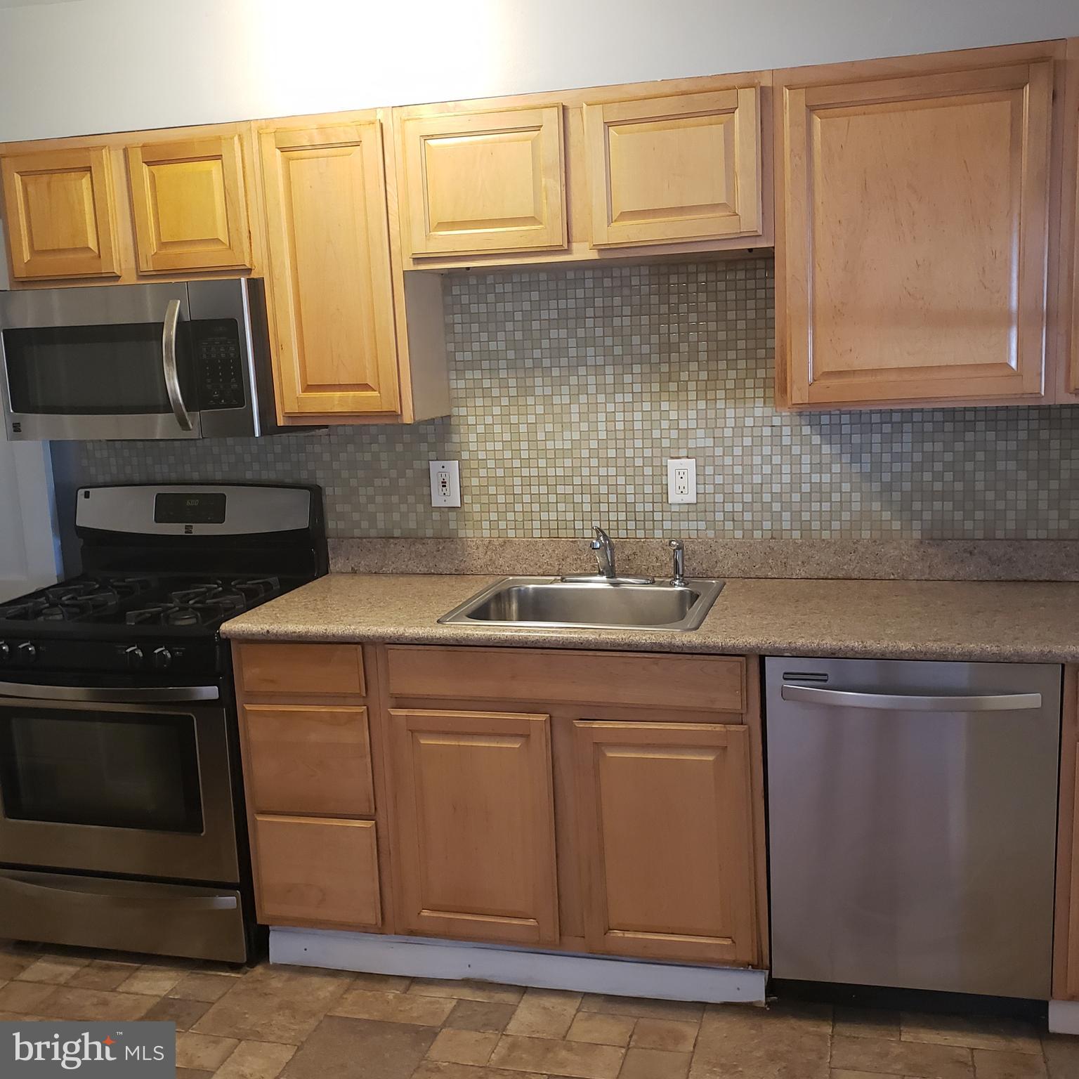3476 Dunhaven Road Baltimore, MD 21222 - Photo 9 of 21