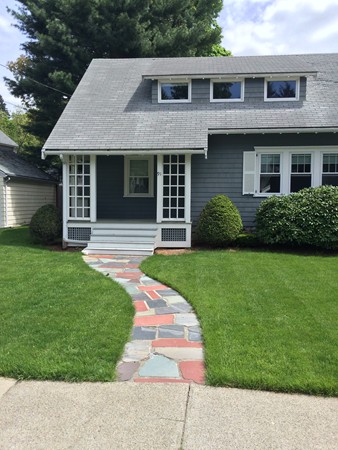 91 Sheffield Road Melrose, MA 02176 - Photo 3 of 6 Gallery Image 3