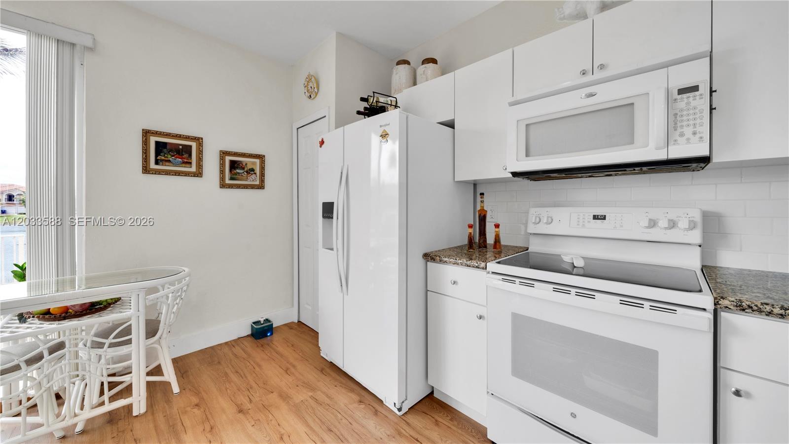 16590 Southwest 70th Street Miami, FL 33193 - Photo 17 of 53