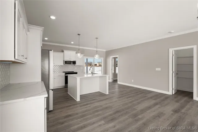 $399,900 | 8124 Farming Way, Charlestown, IN 47111