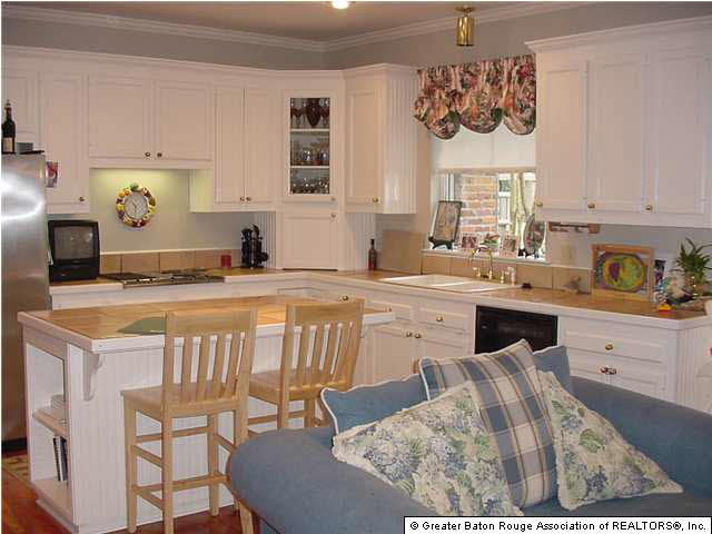 17512 Crossing Boulevard Baton Rouge, LA 70810 - Photo 3 of 6