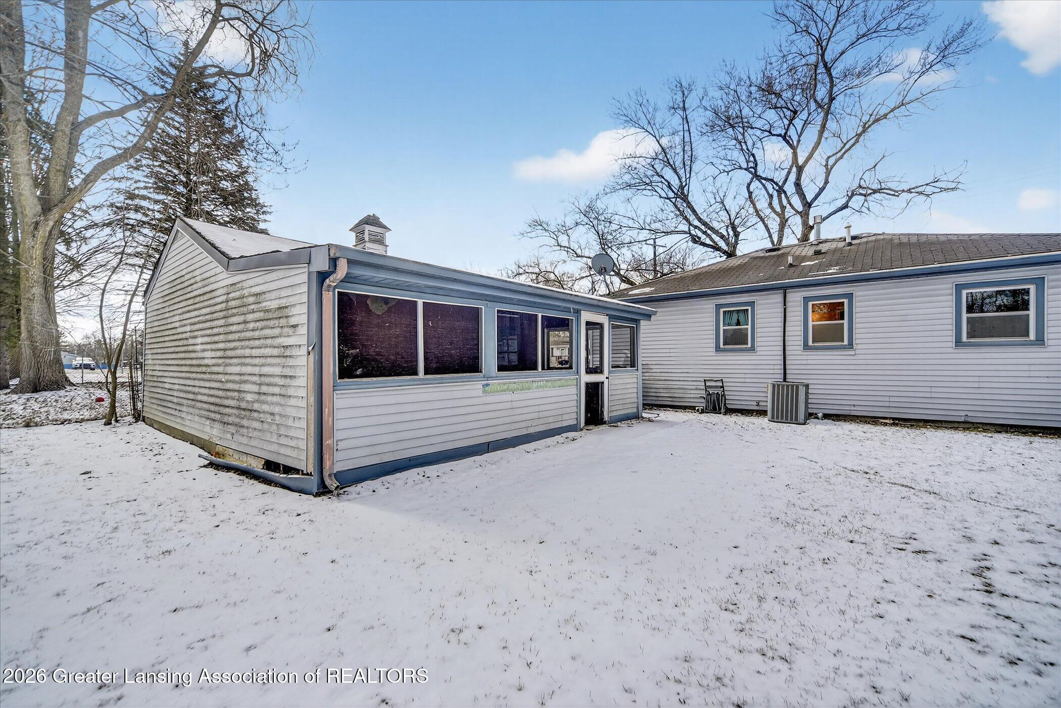 5129 Wexford Road Lansing, MI 48911 - Photo 24 of 24 24-5129-Wexford-Rd-Lansing-MI-48911-Wind
