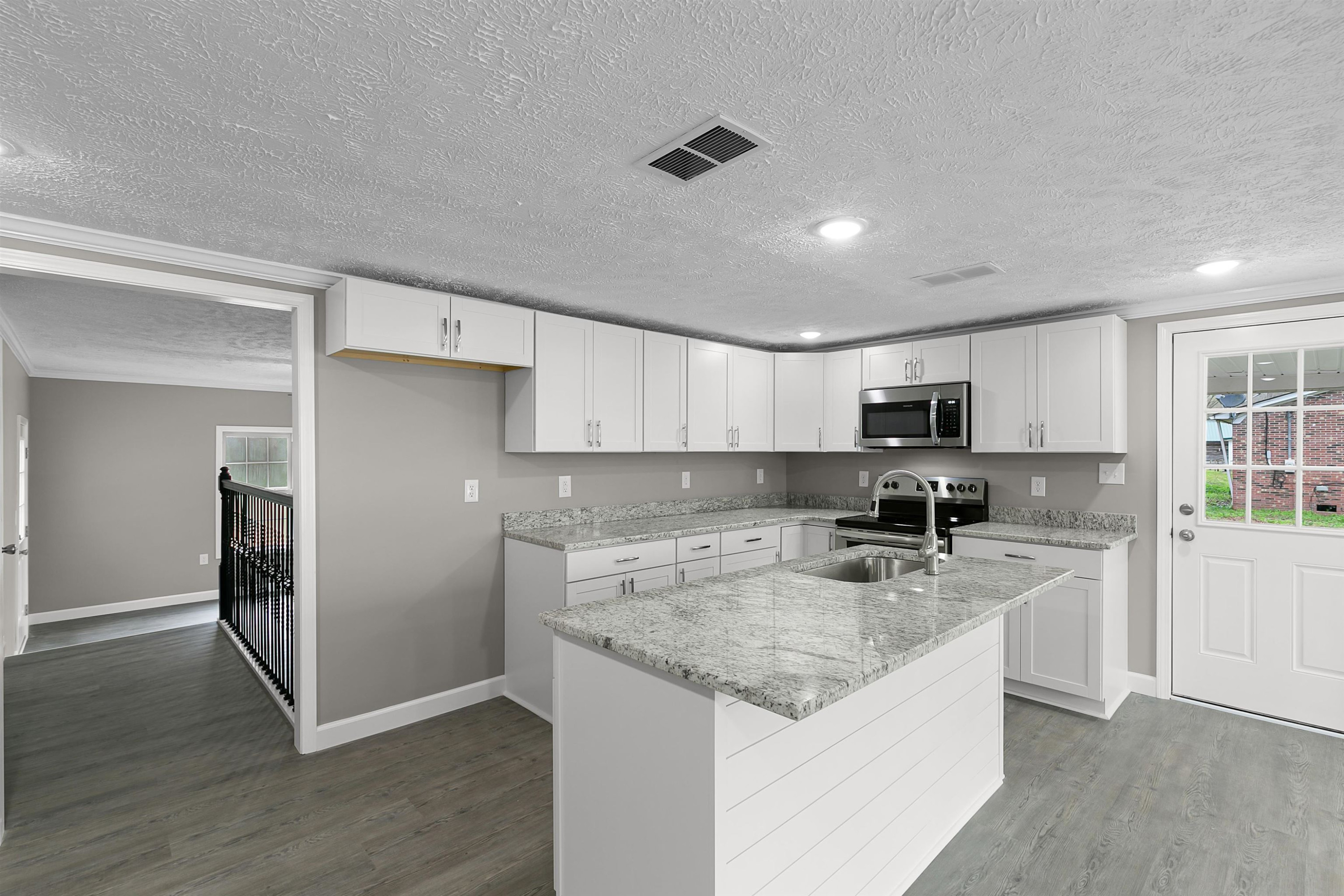 1037 Perry Switch Road Jackson, TN 38301 - Photo 6 of 19 Photo 6