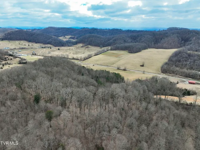 $359,000 | 3203 Gate City Highway, Bristol, VA 24202