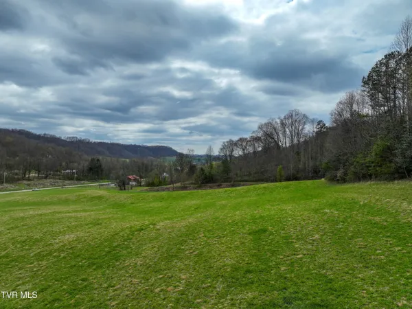 $359,000 | 3203 Gate City Highway, Bristol, VA 24202
