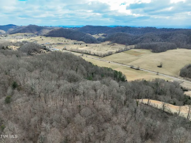 $359,000 | 3203 Gate City Highway, Bristol, VA 24202