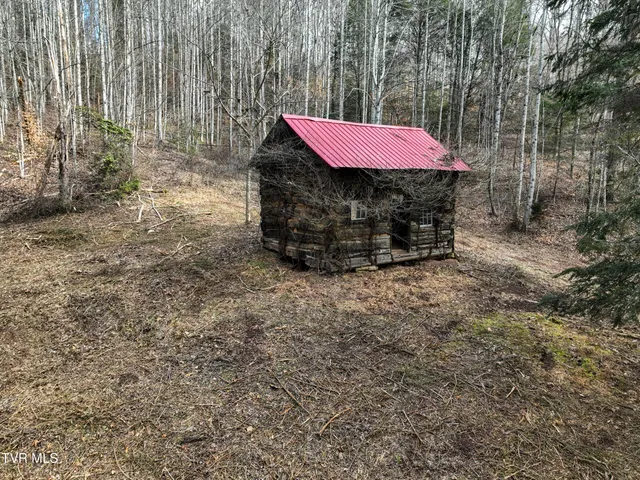 $359,000 | 3203 Gate City Highway, Bristol, VA 24202