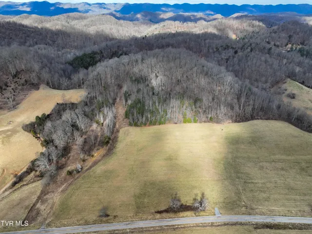 $359,000 | 3203 Gate City Highway, Bristol, VA 24202