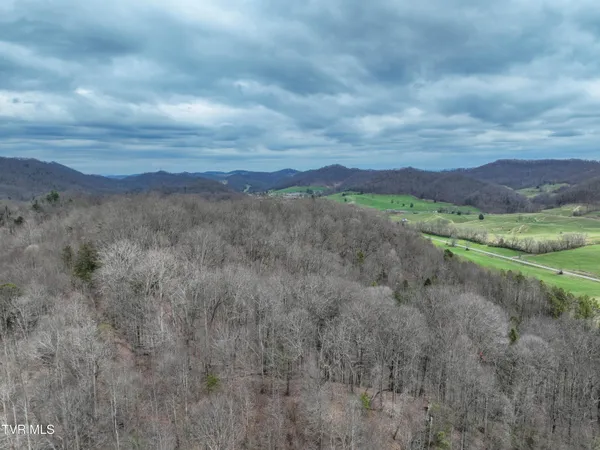 $359,000 | 3203 Gate City Highway, Bristol, VA 24202