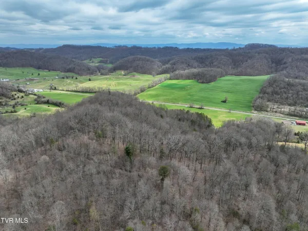 $359,000 | 3203 Gate City Highway, Bristol, VA 24202