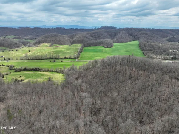 $359,000 | 3203 Gate City Highway, Bristol, VA 24202