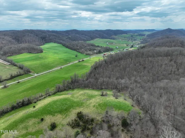$359,000 | 3203 Gate City Highway, Bristol, VA 24202