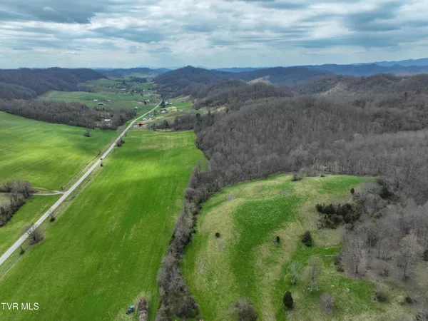 $359,000 | 3203 Gate City Highway, Bristol, VA 24202
