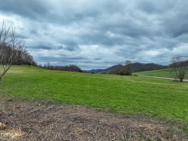 $359,000 | 3203 Gate City Highway, Bristol, VA 24202