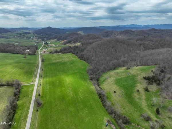 $359,000 | 3203 Gate City Highway, Bristol, VA 24202