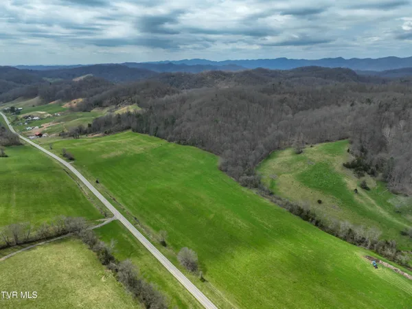 $359,000 | 3203 Gate City Highway, Bristol, VA 24202