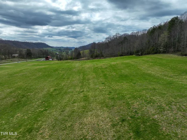 $359,000 | 3203 Gate City Highway, Bristol, VA 24202