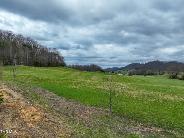 $359,000 | 3203 Gate City Highway, Bristol, VA 24202