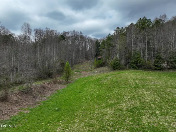 $359,000 | 3203 Gate City Highway, Bristol, VA 24202