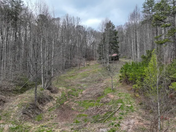 $359,000 | 3203 Gate City Highway, Bristol, VA 24202