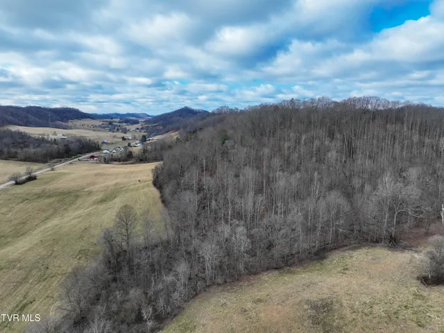 $359,000 | 3203 Gate City Highway, Bristol, VA 24202