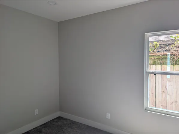 $2,095 | 8316 Curry Road, Unit A, Houston, TX 77093