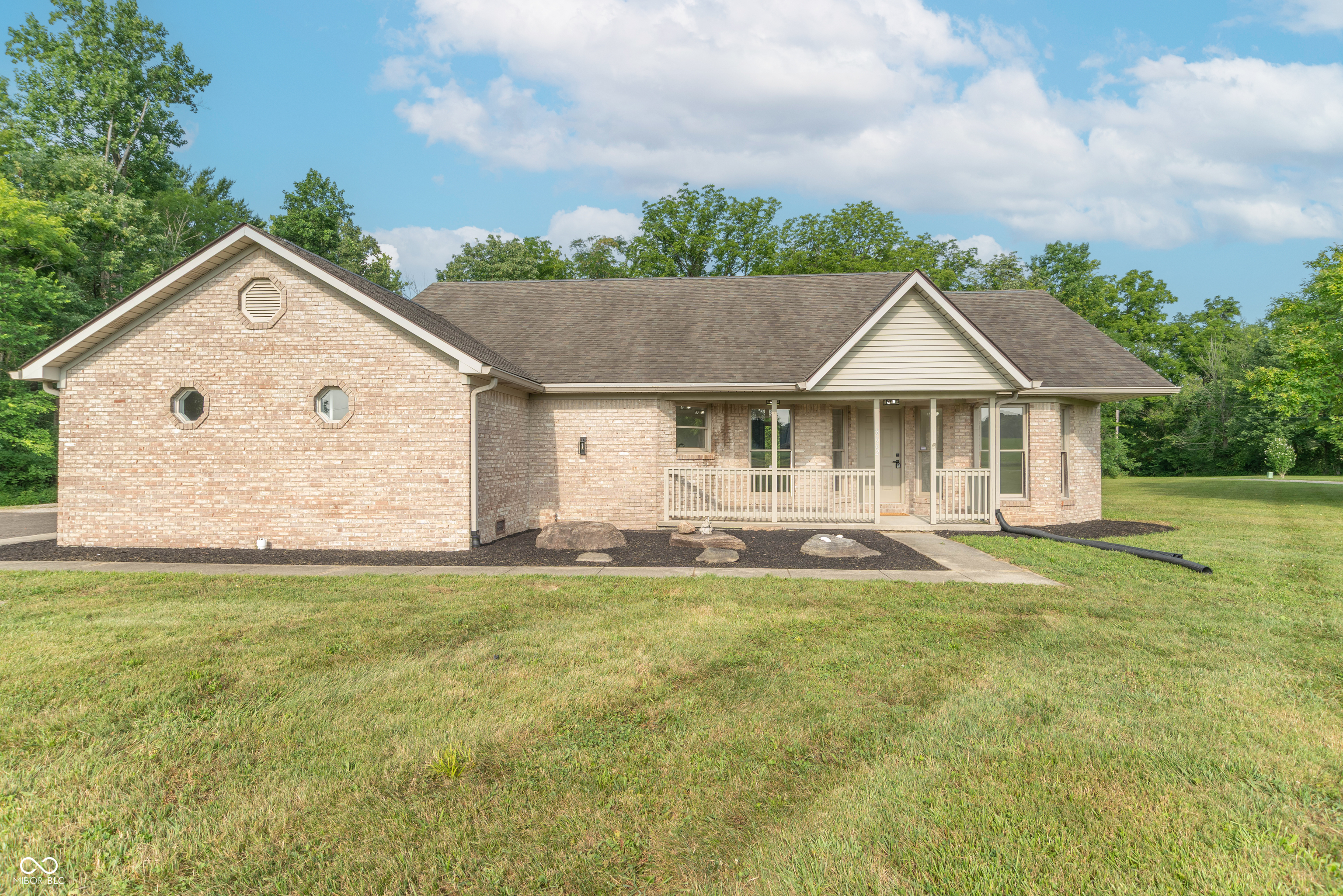 8662 North Kitchen Road Mooresville, IN 46158 - Photo 3 of 34 Gallery Image 3