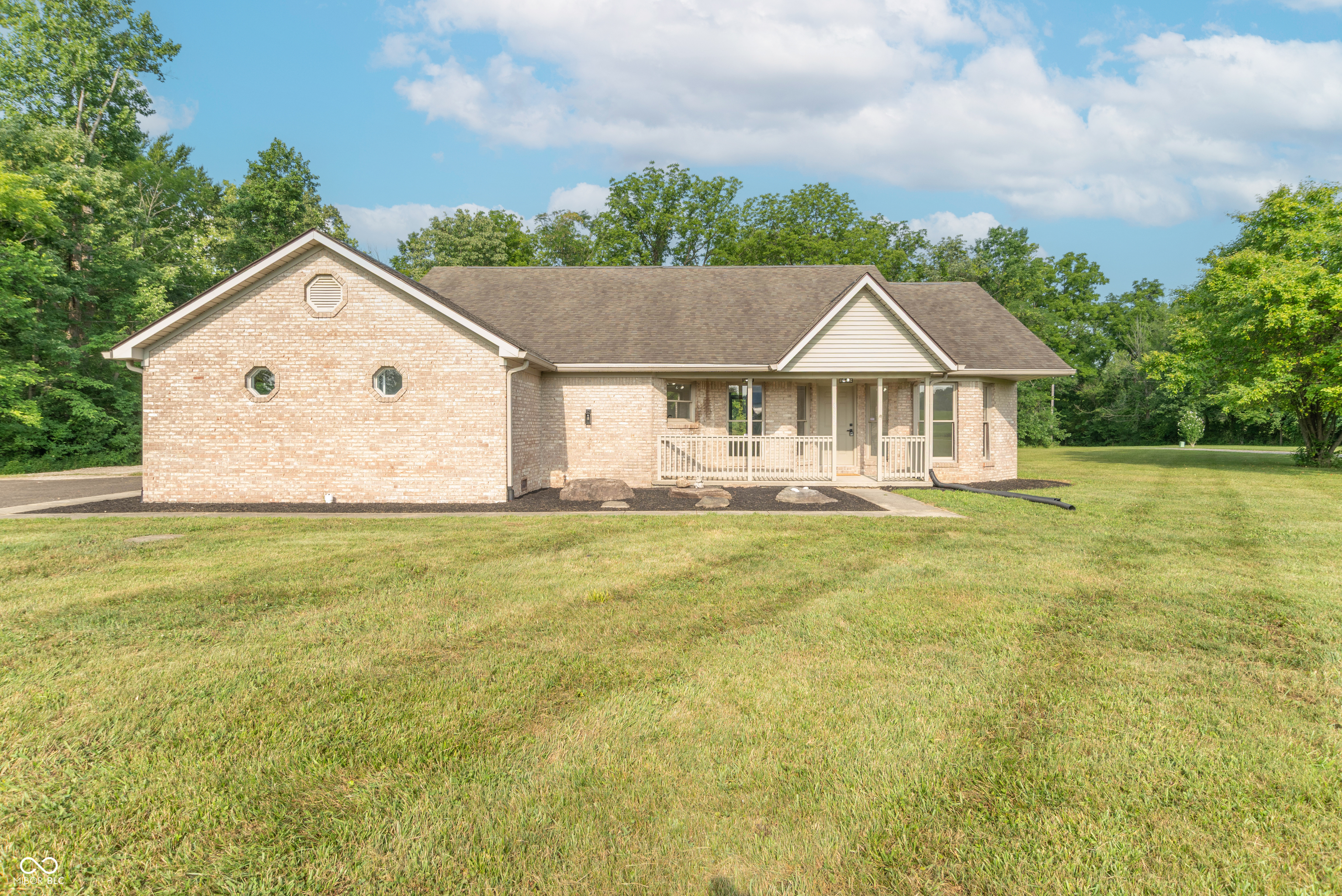 8662 North Kitchen Road Mooresville, IN 46158 - Photo 5 of 34 Gallery Image 5
