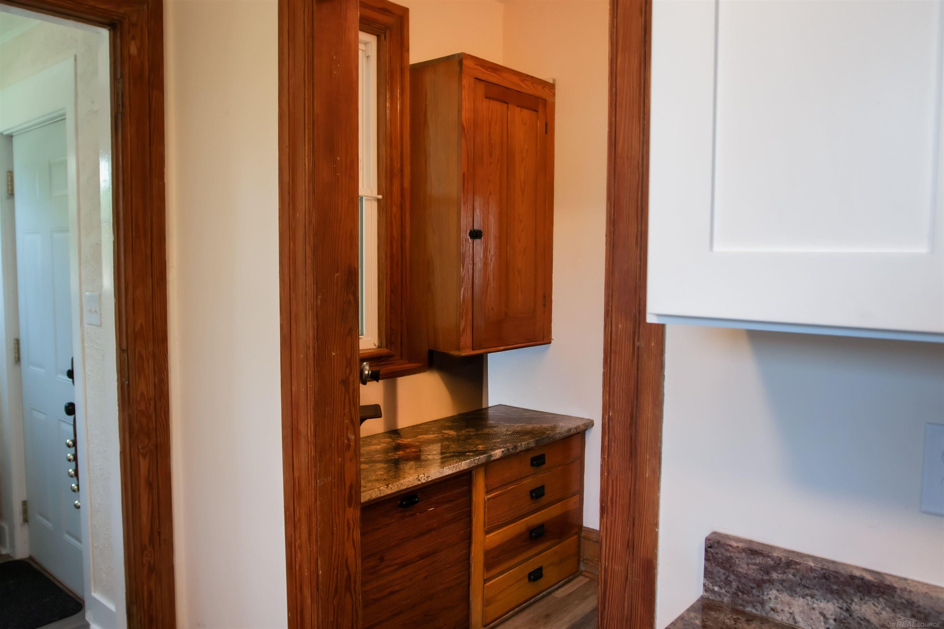 205 South Dettman Road Jackson, MI 49203 - Photo 8 of 13 Gallery Image 8