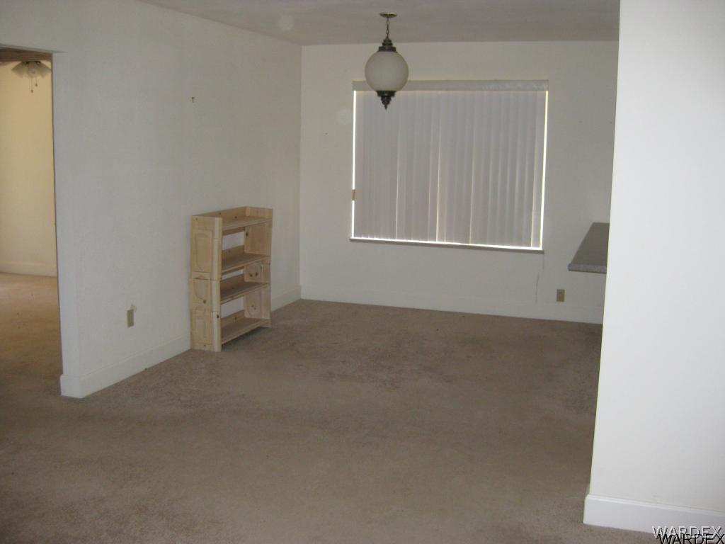 2676 South Dw Ranch Road Kingman, AZ 86401 - Photo 14 of 35 Casual Dining