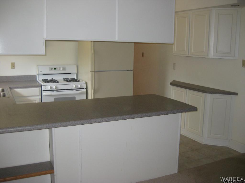 2676 South Dw Ranch Road Kingman, AZ 86401 - Photo 16 of 35 Kitchen