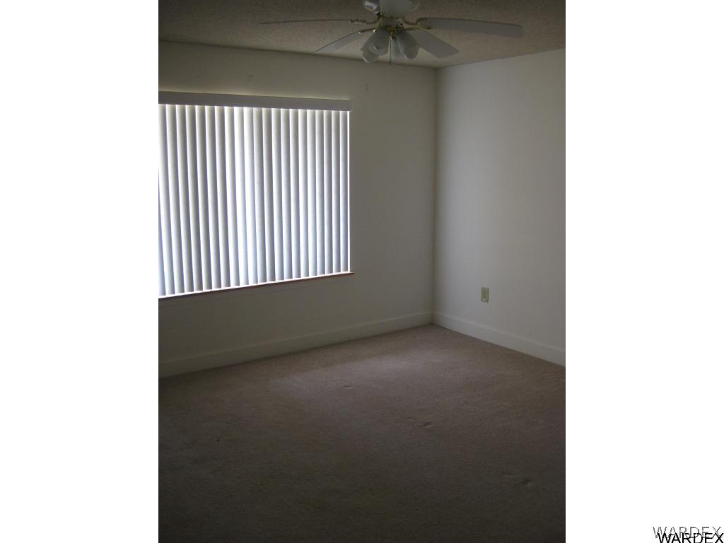 2676 South Dw Ranch Road Kingman, AZ 86401 - Photo 21 of 35 Master bedroom