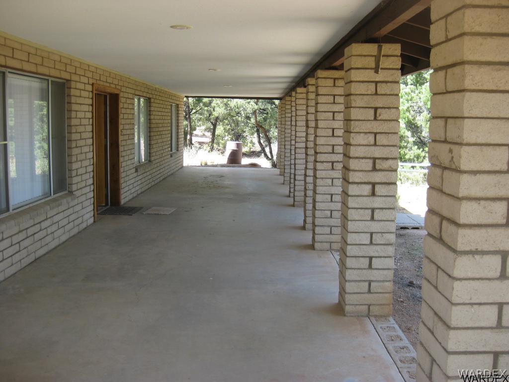 2676 South Dw Ranch Road Kingman, AZ 86401 - Photo 3 of 35 Covered patio