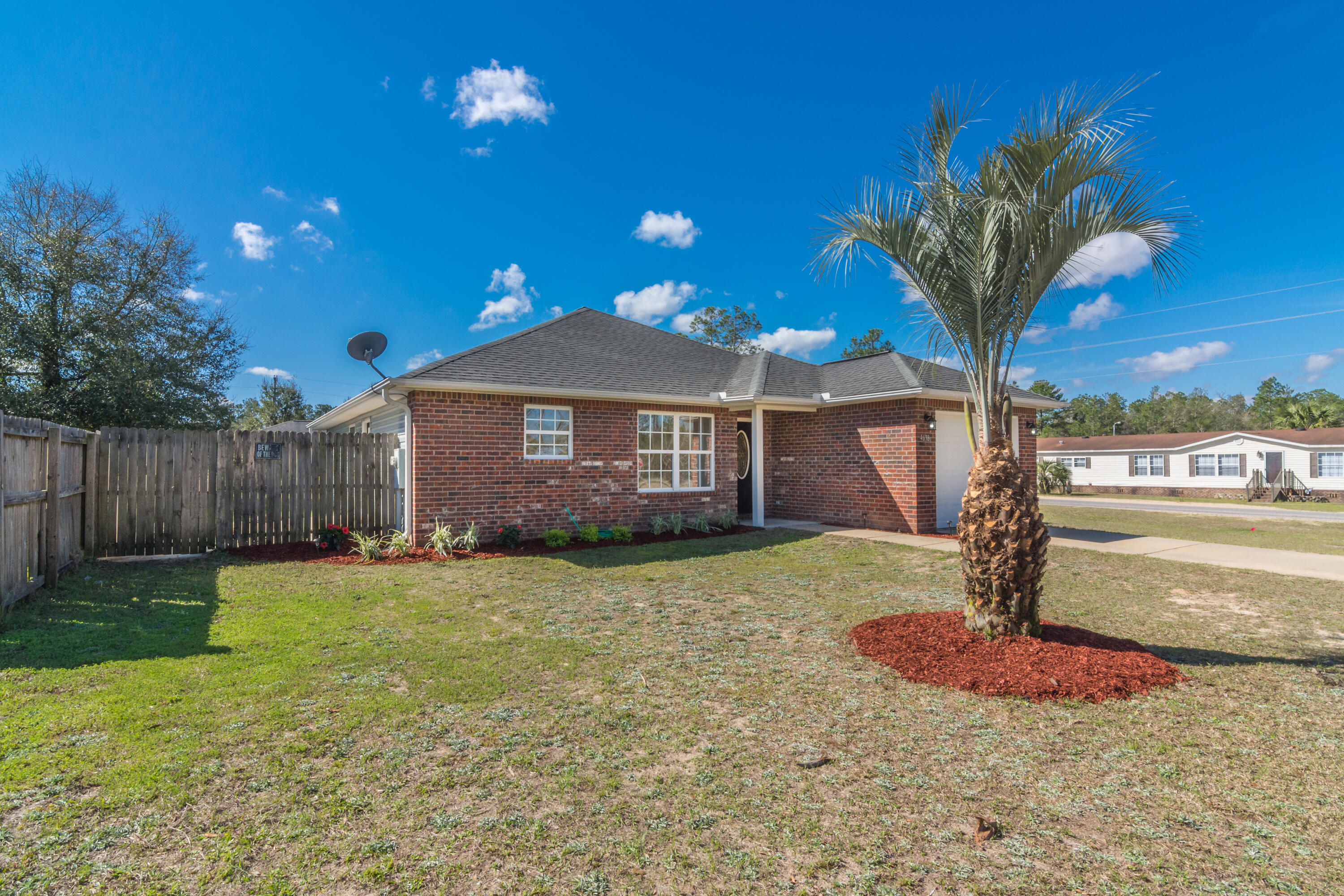 4638 Falcon Way Crestview, FL 32539 - Photo 2 of 27 4638 Falcon Way Exterior-2