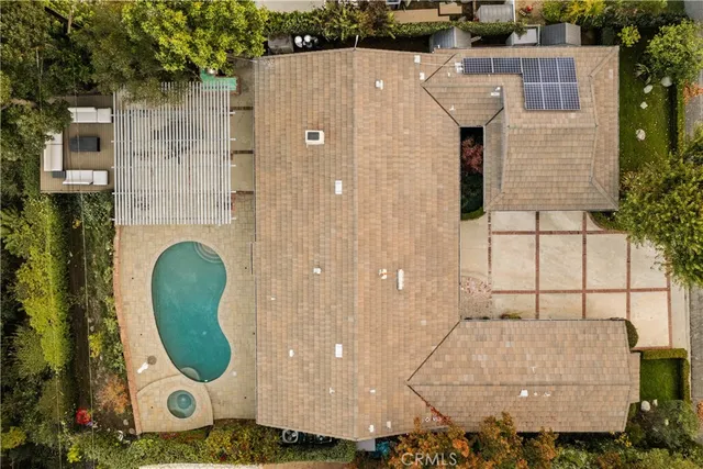 $2,000,000 | 22370 Algunas Road, Woodland Hills, CA 91364