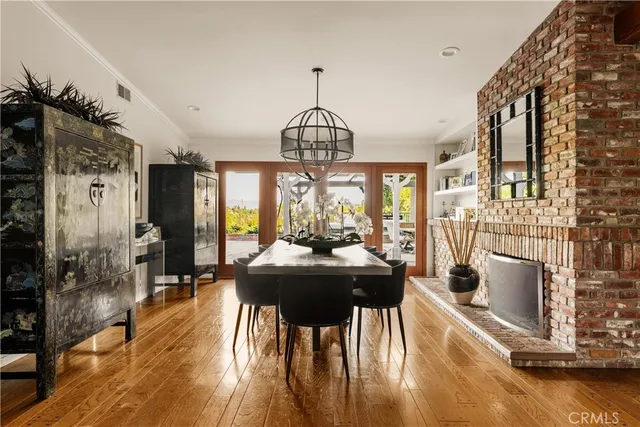 $2,000,000 | 22370 Algunas Road, Woodland Hills, CA 91364