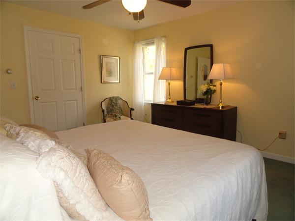 209 Rolling Ridge Road Amherst, MA 01002 - Photo 17 of 30 Gallery Image 17