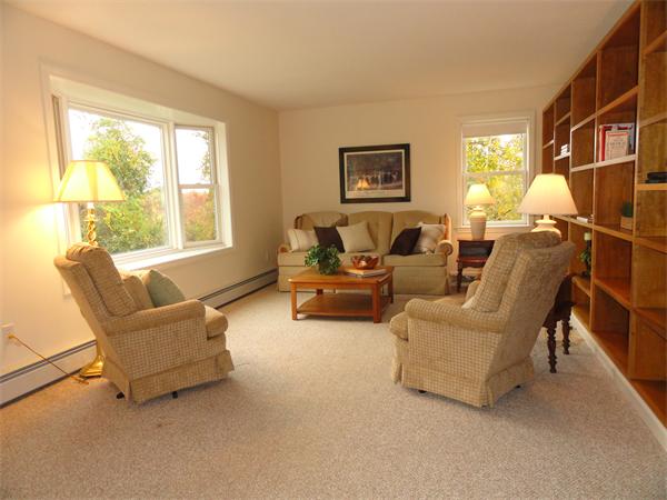 209 Rolling Ridge Road Amherst, MA 01002 - Photo 5 of 30 Gallery Image 5