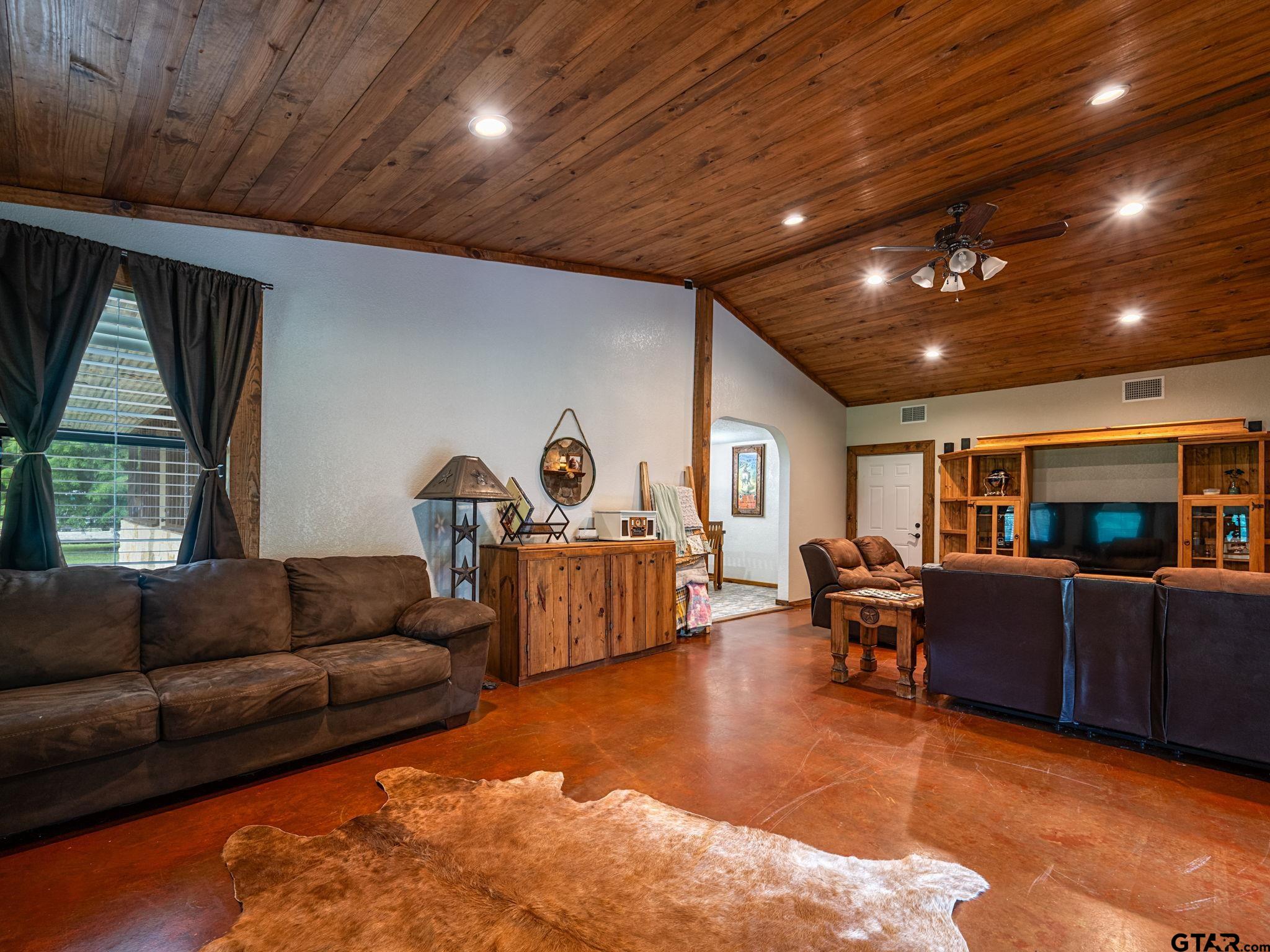 4240 County Road 2107 Rusk, TX 75785 - Photo 13 of 48