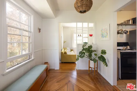 $2,000,000 | 727 Amoroso Place, Venice, CA 90291